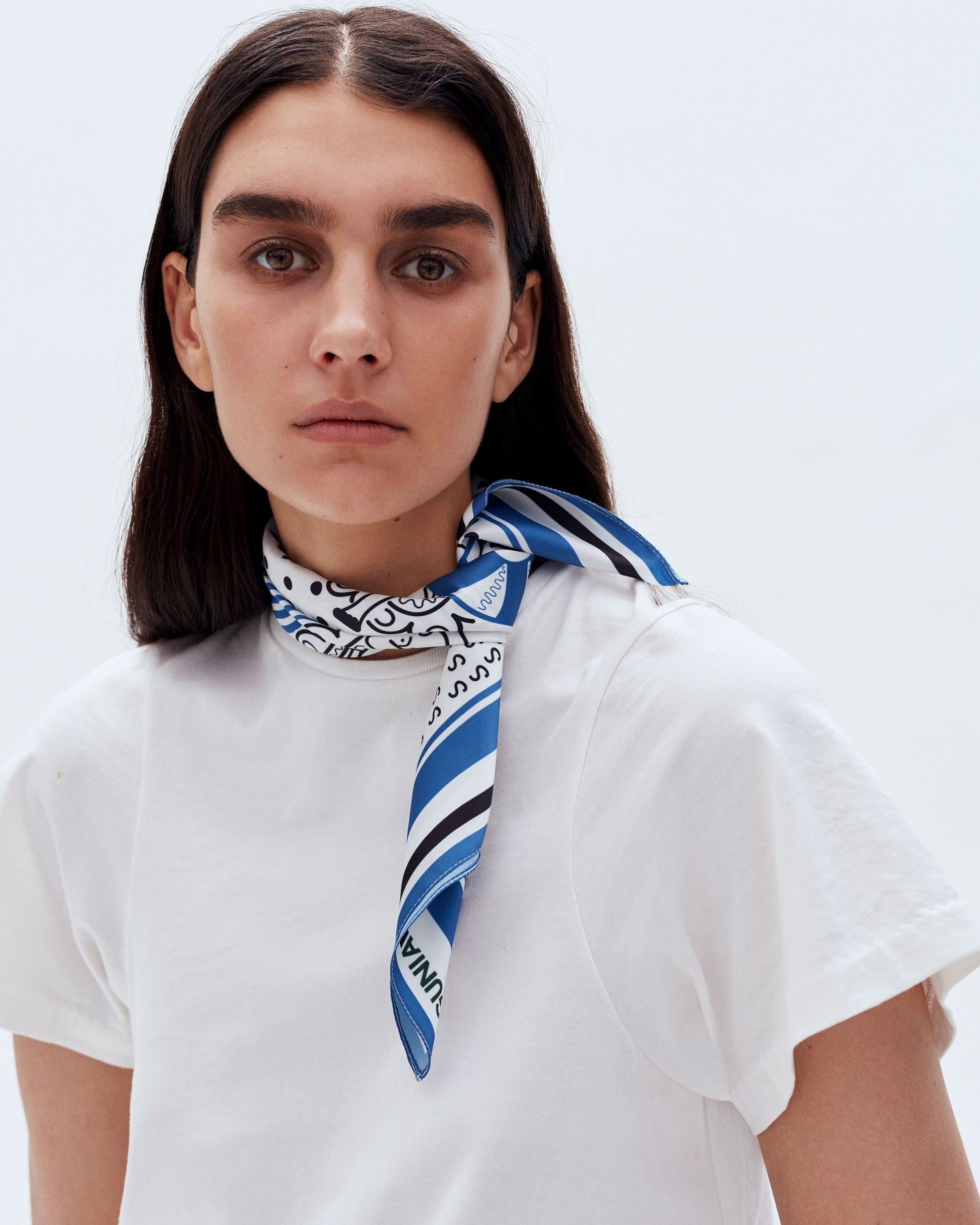 Хустка шовкова "Ведмідь-гора з русалками"