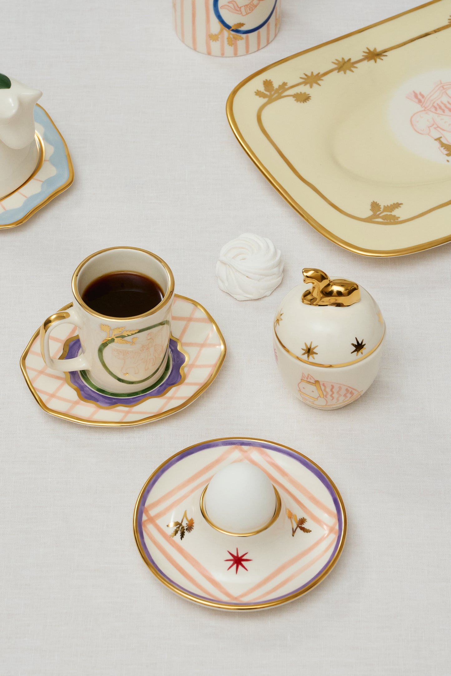 Набір з чашки та рожевого блюдця Вершник