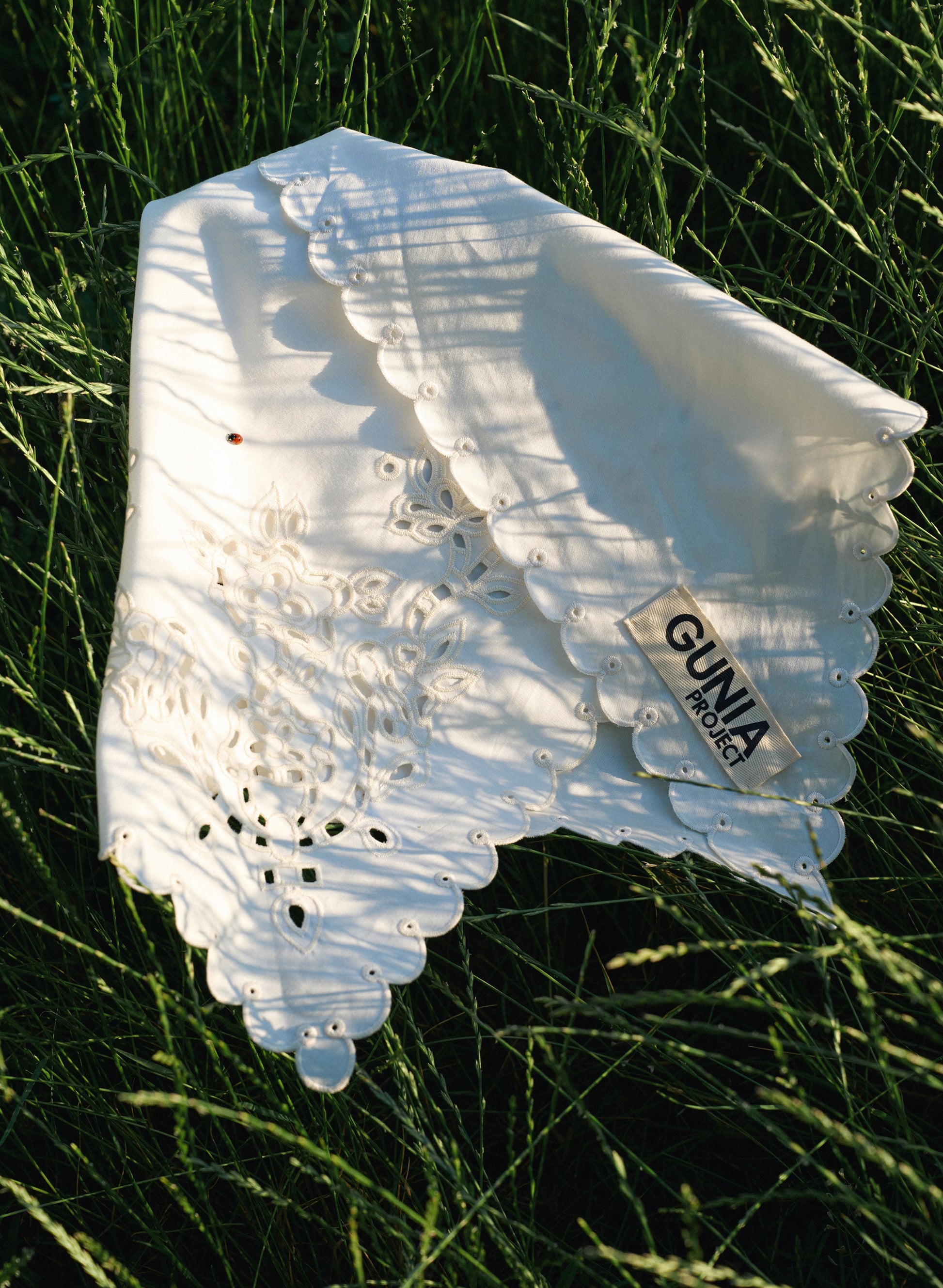 White Vytynanka Headscarf slide 3