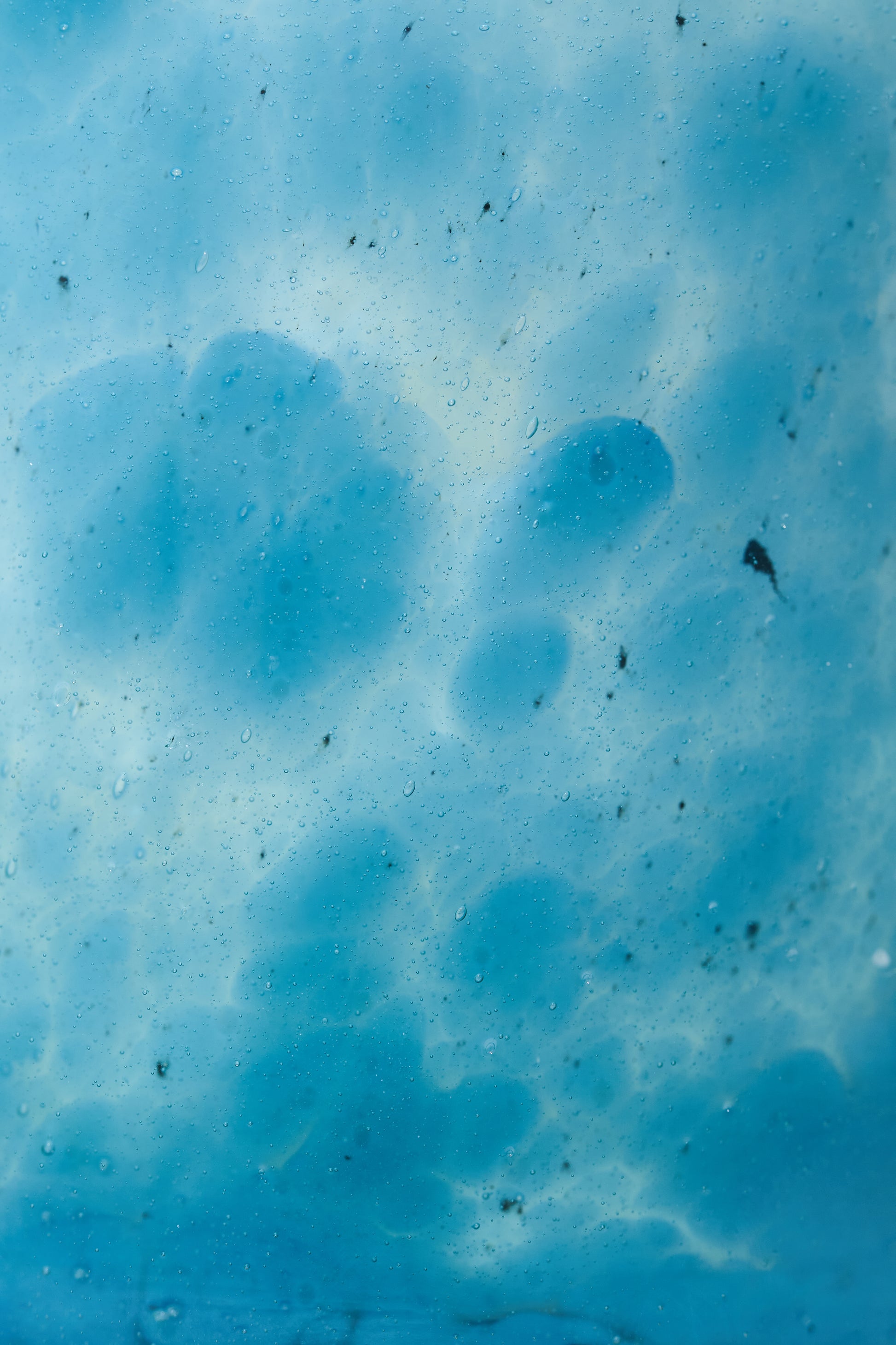 Serpent Glass Candle in Blue slide 2