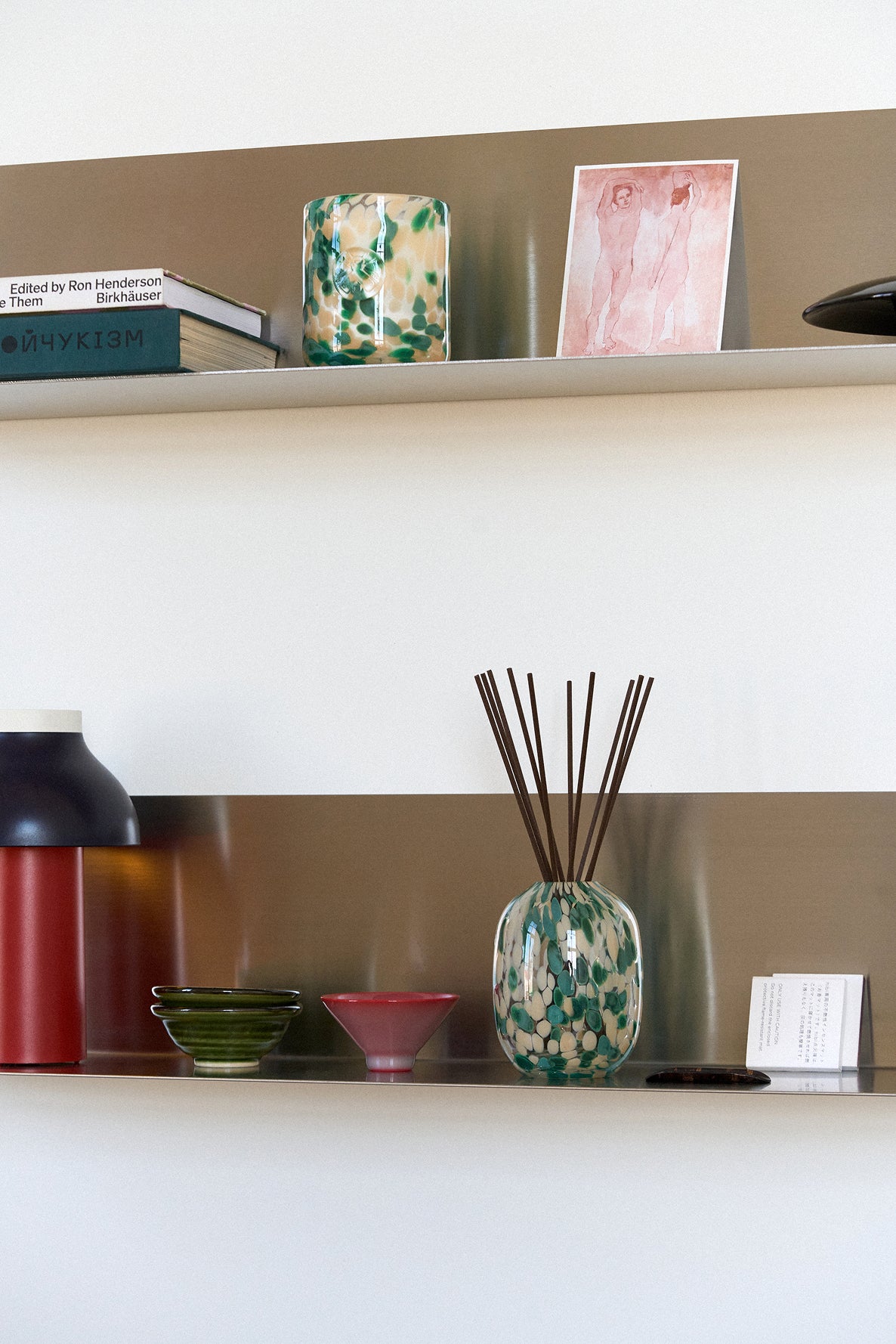 Birdsong Glass Diffuser Vessel in Green slide 3