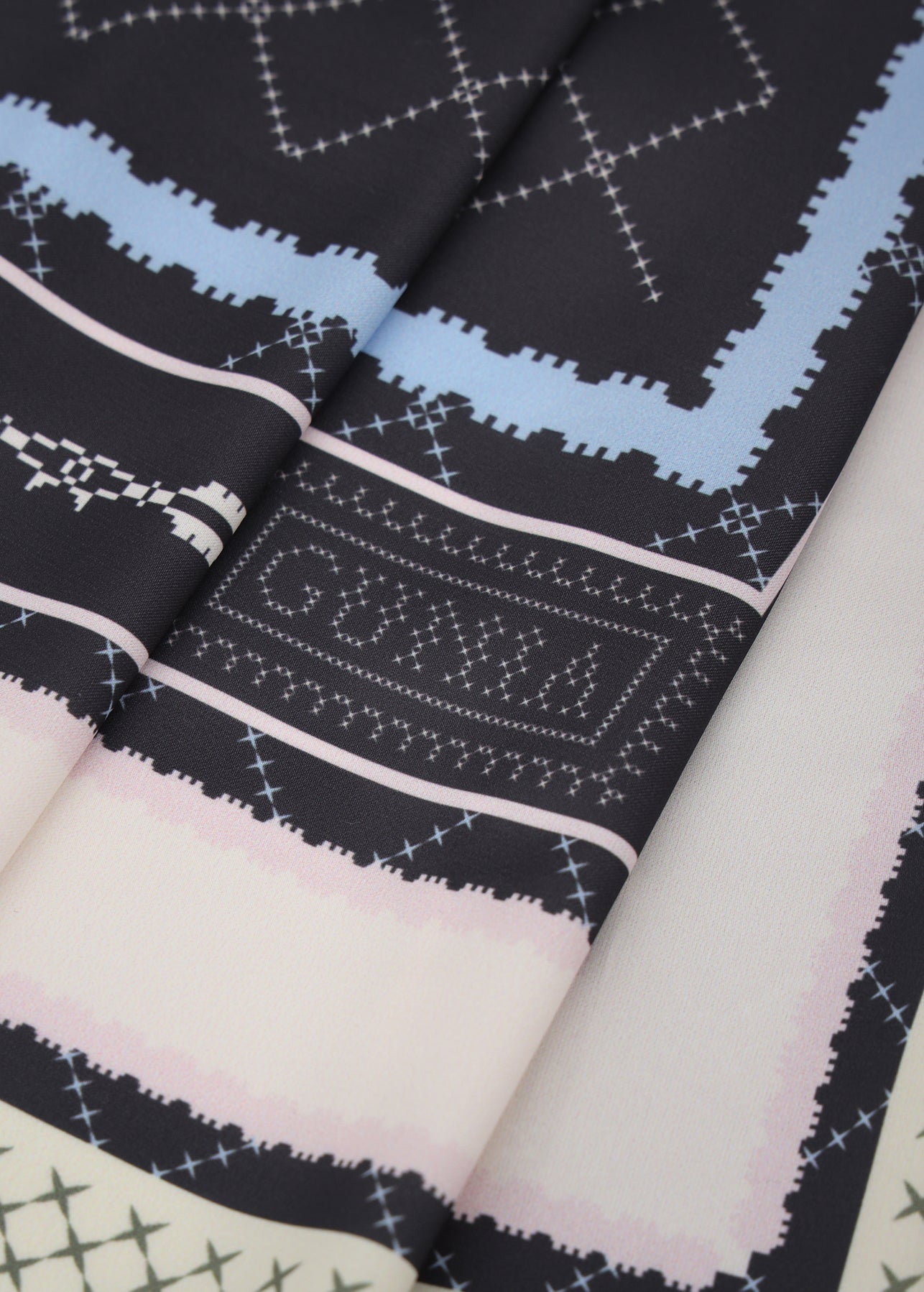 Хустка Ружа slide 2