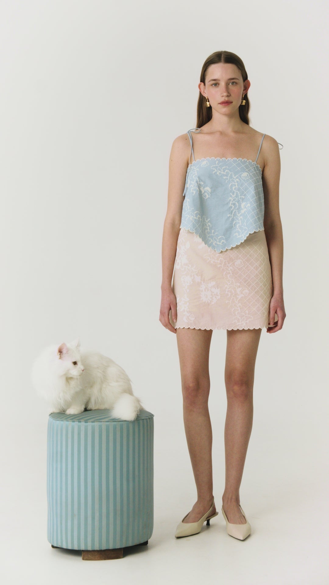 Топ-хустка з вишивкою Тин блакитний фото